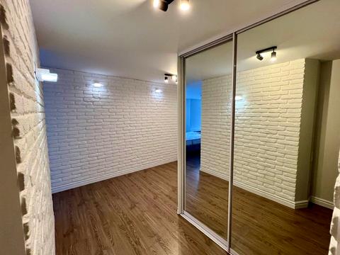 квартира за адресою Білогірська вул., 18