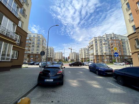 коммерческая по адресу Стрийская ул., 115