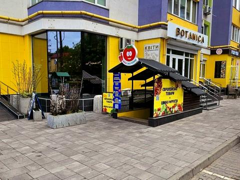 комерційна за адресою Яблунева вул., 13-Б