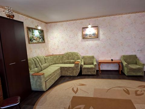 будинок за адресою Озерна вул., 1