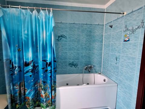 будинок за адресою Озерна вул., 1