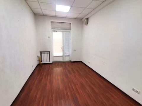 коммерческая по адресу Зелинского ул., 2