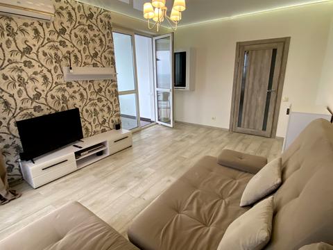 квартира за адресою Зарічна вул., 1-В