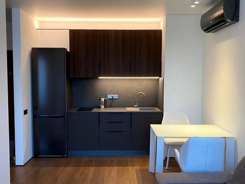 квартира за адресою Салютна вул., 2