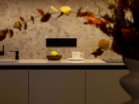 квартира за адресою Салютна вул., 2