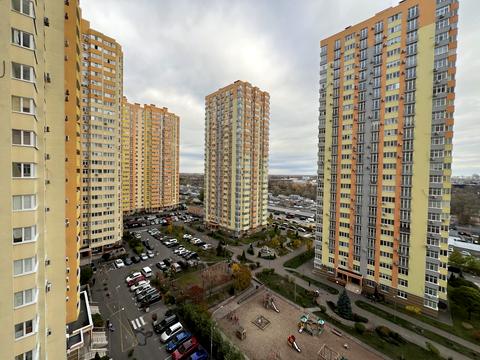 квартира за адресою Сім'ї Кульженків вул. (Петра Дегтяренка), 33