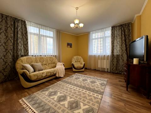 квартира за адресою Сім'ї Кульженків вул. (Петра Дегтяренка), 33