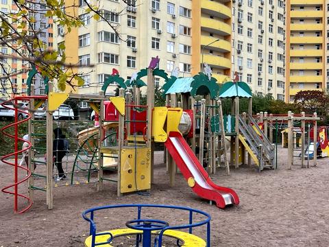 квартира за адресою Сім'ї Кульженків вул. (Петра Дегтяренка), 33