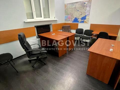 комерційна за адресою Миколи Міхновського бульв. (Дружби Народів), 13