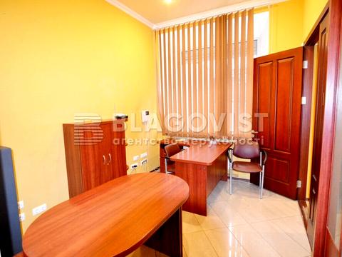 коммерческая по адресу Лютеранская ул., 15