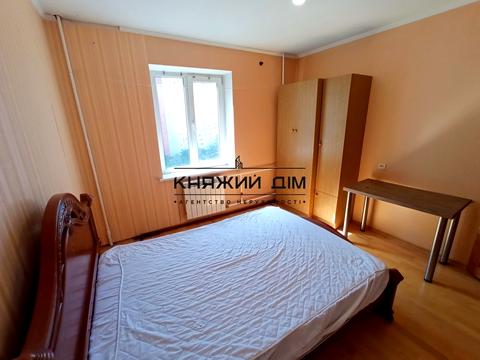 квартира за адресою Анни Ахматової вул., 13-А