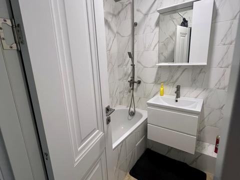 квартира за адресою Миколи Закревського вул., 42-А