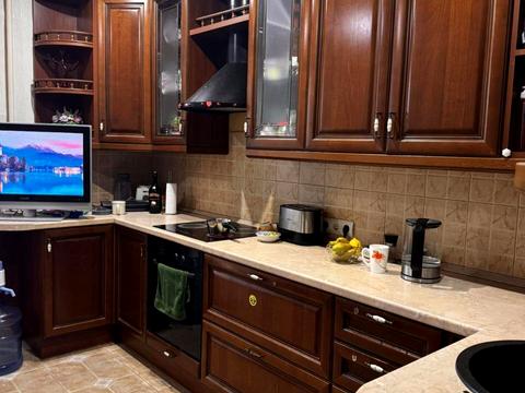 квартира по адресу Ревуцкого ул., 5