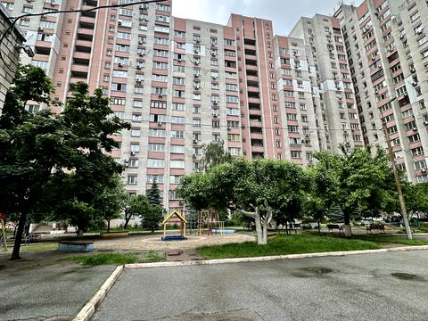 квартира по адресу Ревуцкого ул., 5