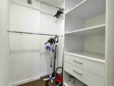 квартира за адресою Володимира Антоновича вул. (), 17б