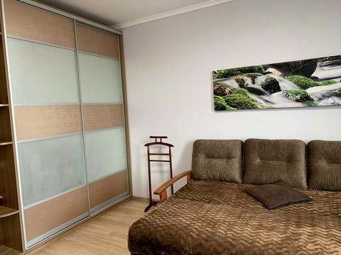 квартира за адресою Богатирська вул., 6-А