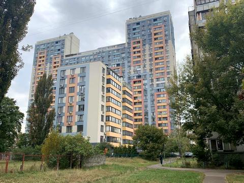 квартира за адресою Богатирська вул., 6-А