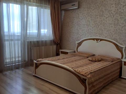 квартира за адресою Героїв Оборони вул., 10-А