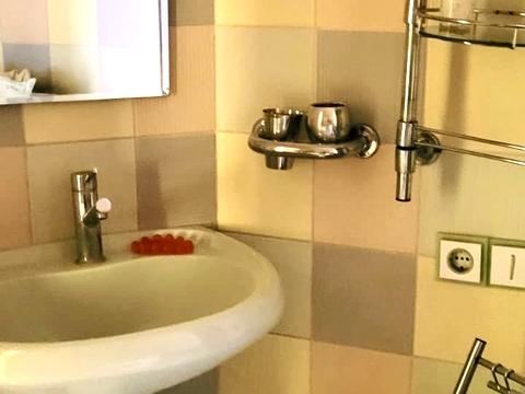 квартира за адресою Михайла Омеляновича-Павленка вул. (Суворова), 19