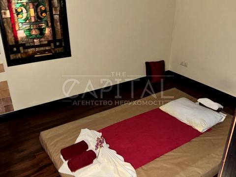 комерційна за адресою Микільсько-Слобідська вул., 2-В