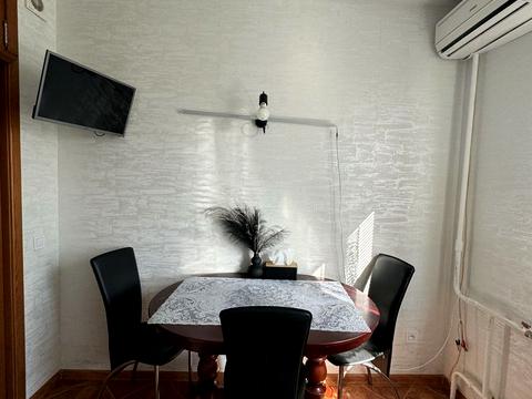 квартира за адресою Дмитра Луценка вул. (Крейсера "Аврора"), 5