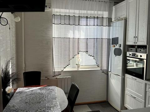 квартира за адресою Дмитра Луценка вул. (Крейсера "Аврора"), 5