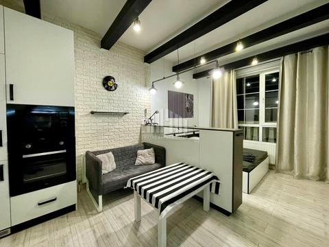 квартира за адресою Дмитра Луценка вул. (Крейсера "Аврора"), 8