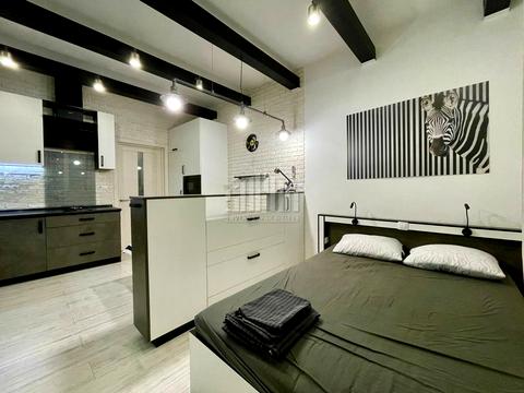 квартира за адресою Дмитра Луценка вул. (Крейсера "Аврора"), 8