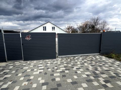 будинок за адресою Броварська