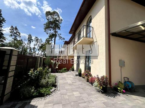 будинок за адресою Лісова вул.