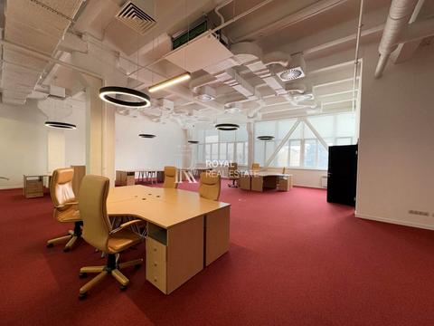 комерційна за адресою Лаврська вул. (Січневого Повстання), 16