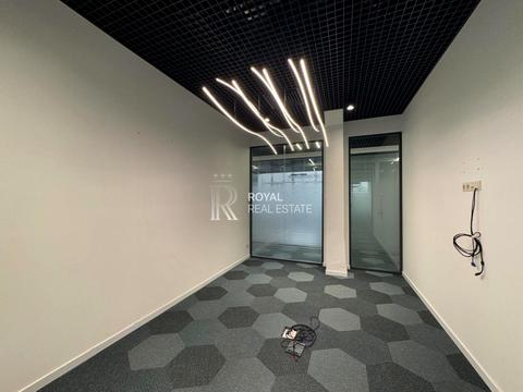 комерційна за адресою Лаврська вул. (Січневого Повстання), 16