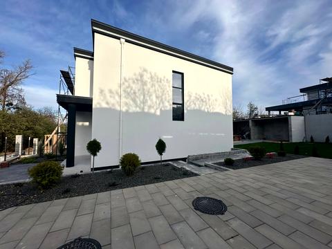 будинок за адресою Центральна вул.