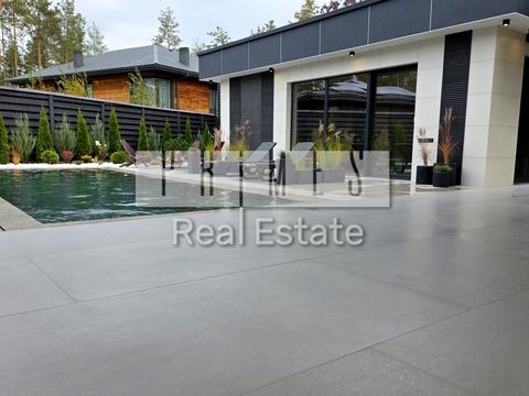 будинок за адресою Вишнева вул.