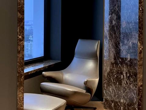 коммерческая по адресу Кловский спуск, 7