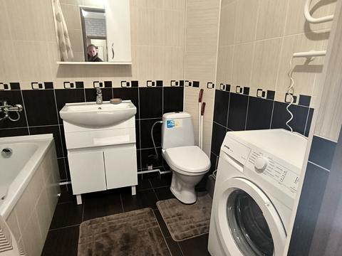 квартира за адресою Героїв Небесної Сотні просп., 18/2