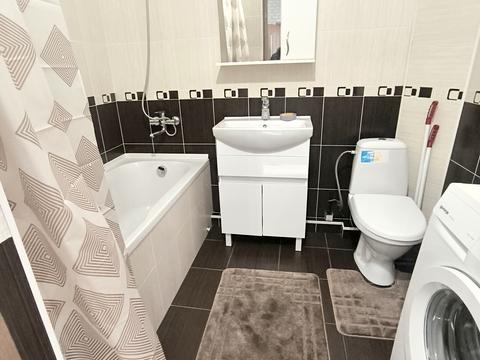 квартира за адресою Героїв Небесної Сотні просп., 18/2