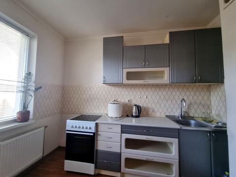 квартира за адресою Софії Русової вул., 7-А