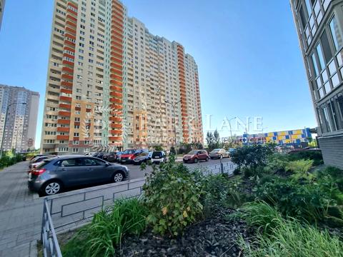 квартира за адресою Софії Русової вул., 7-А