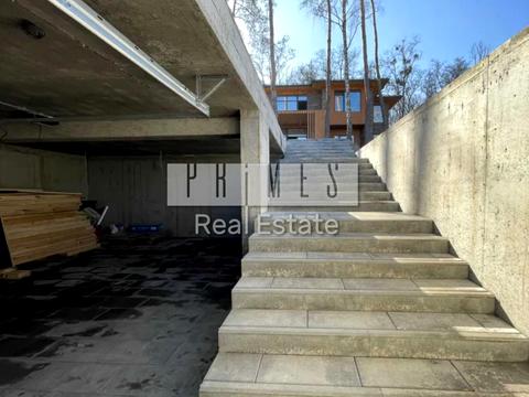 будинок за адресою Вишнева вул.