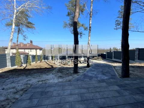 будинок за адресою Вишнева вул.