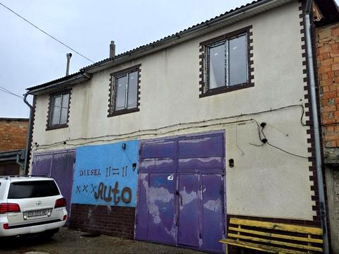 коммерческая по адресу Коммунальщиков ул., 4