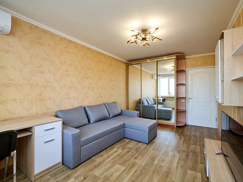 квартира за адресою Андрія Малишка вул., 25