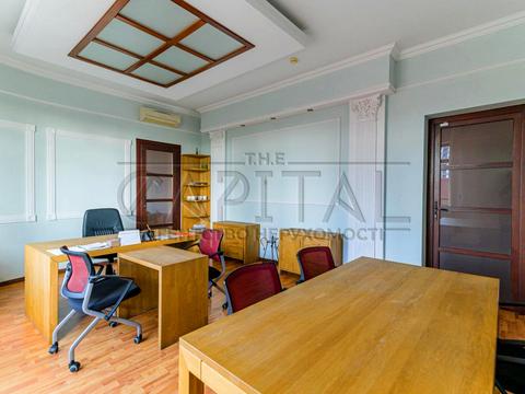 комерційна за адресою Павла Загребельного вул. (Миколи Раєвського), 14