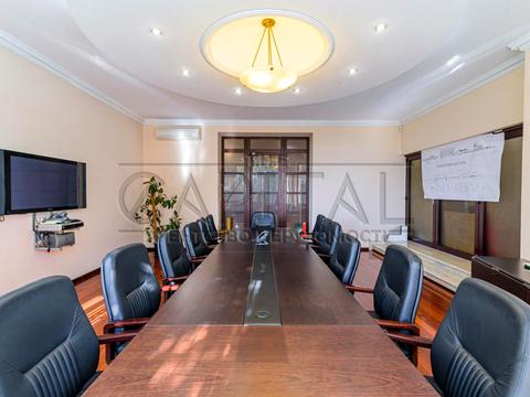 комерційна за адресою Павла Загребельного вул. (Миколи Раєвського), 14