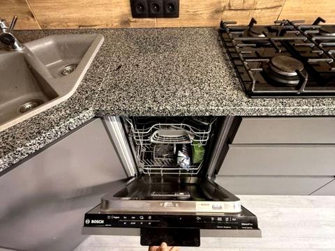 квартира по адресу Ивана Пулюя ул., 40/12