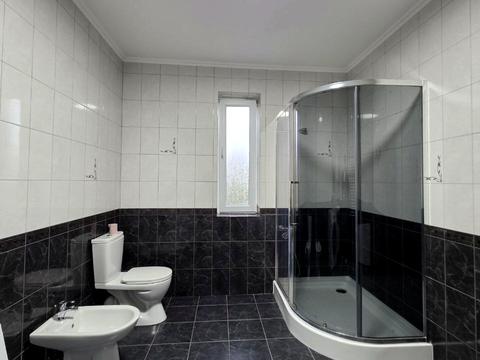 будинок за адресою Головна, 2