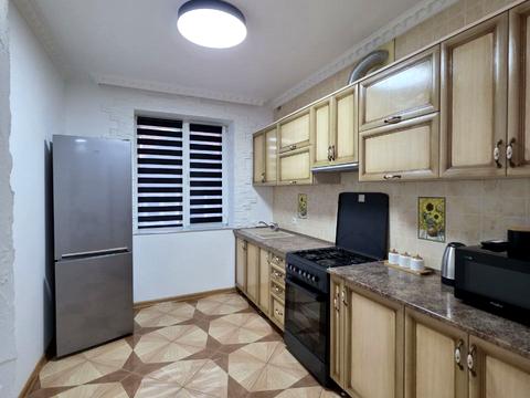 будинок за адресою Головна, 2