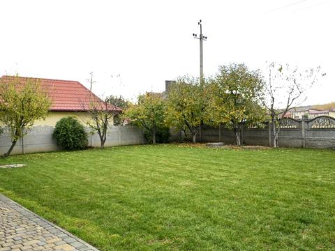 будинок за адресою Головна, 2