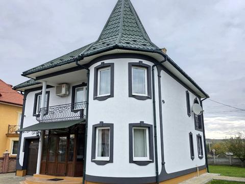 будинок за адресою Головна, 2